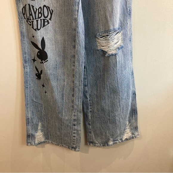 PACSUN PLAYBOY Sz 28 High Rise Distressed Wide Leg Appliqué Light Wash Jeans NEW - Picture 8 of 15